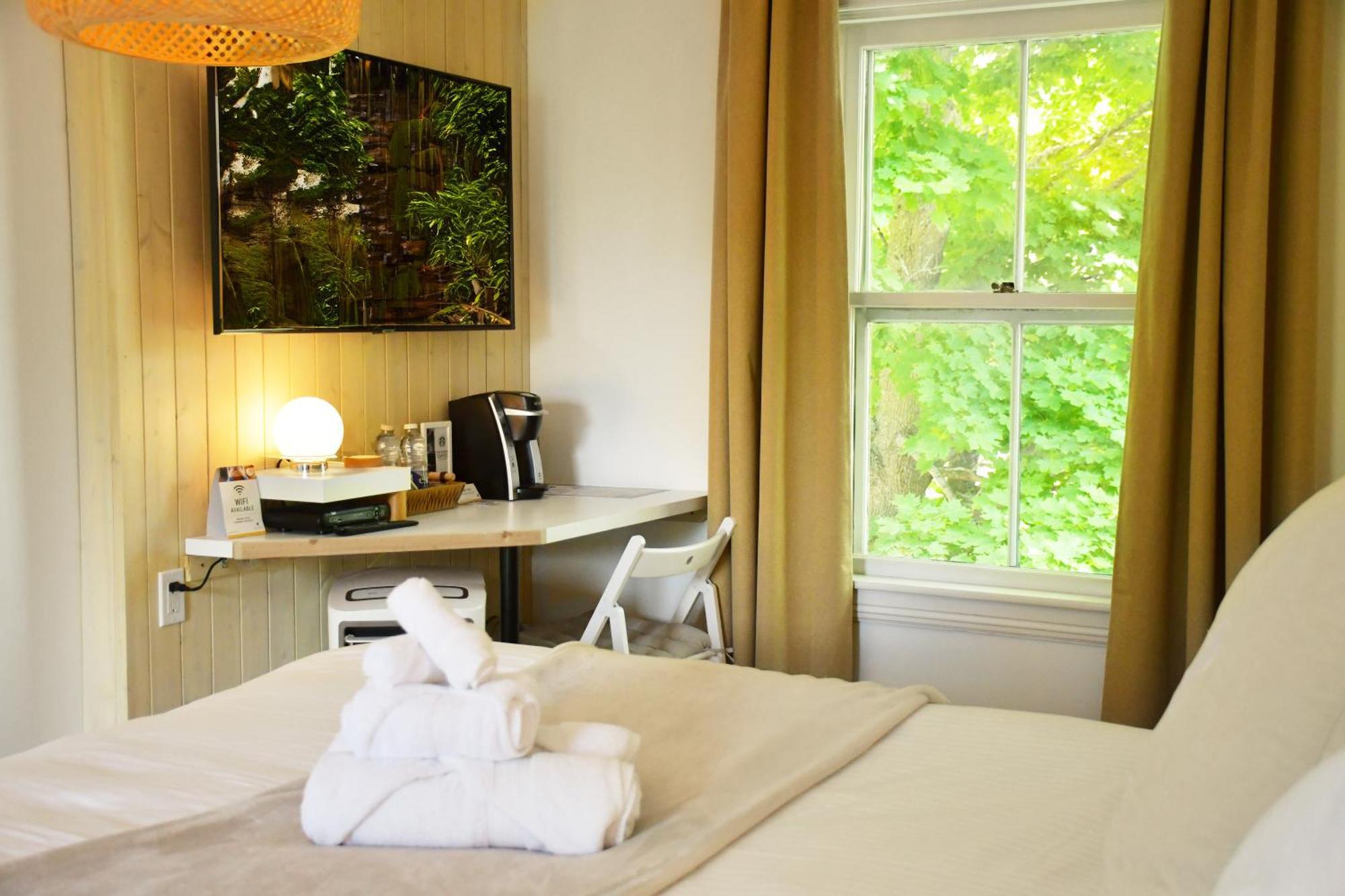 Hotel Du Vieux Port By Bower Boutique Hotels シェディアック 部屋 写真