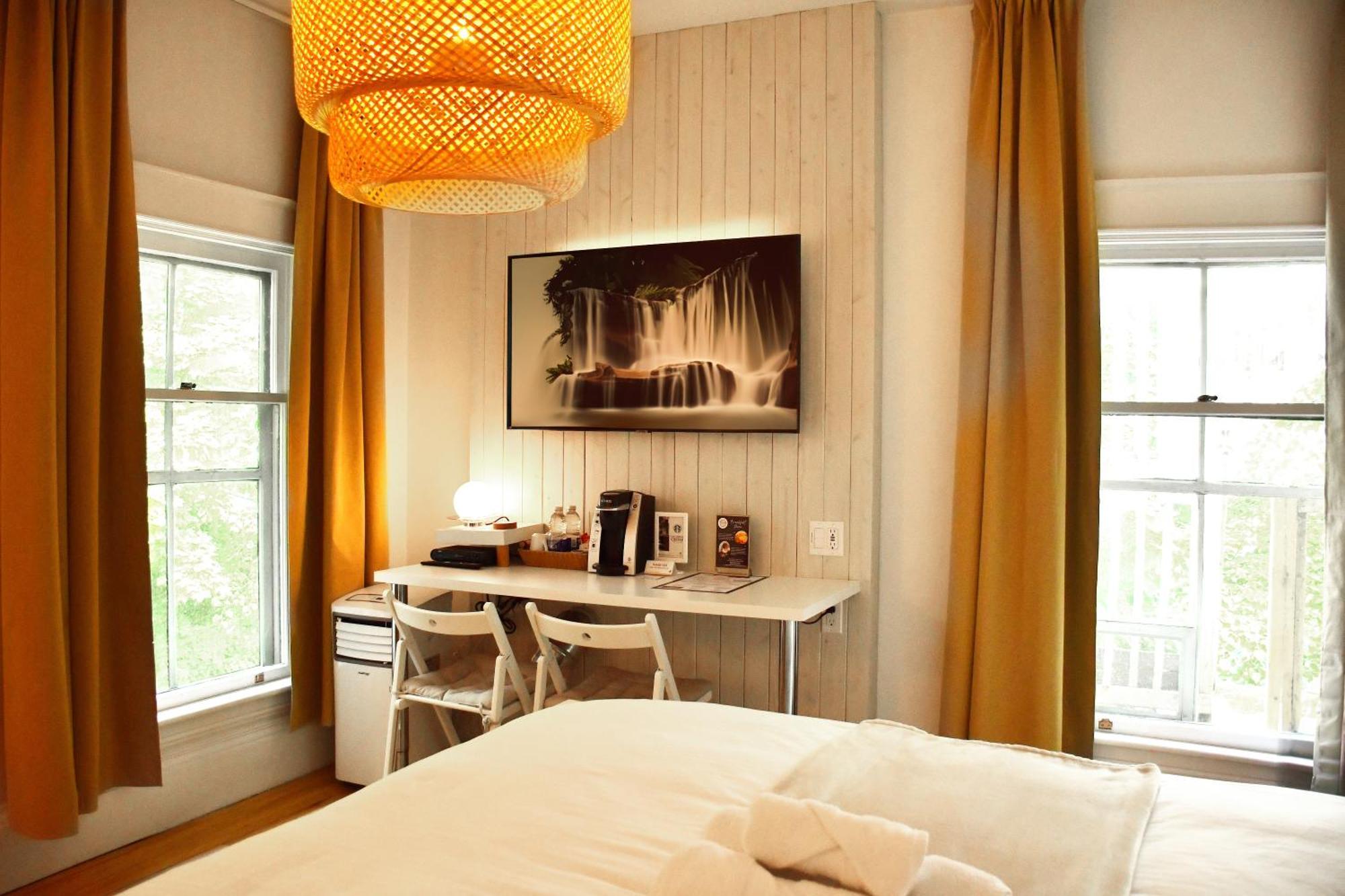 Hotel Du Vieux Port By Bower Boutique Hotels シェディアック 部屋 写真